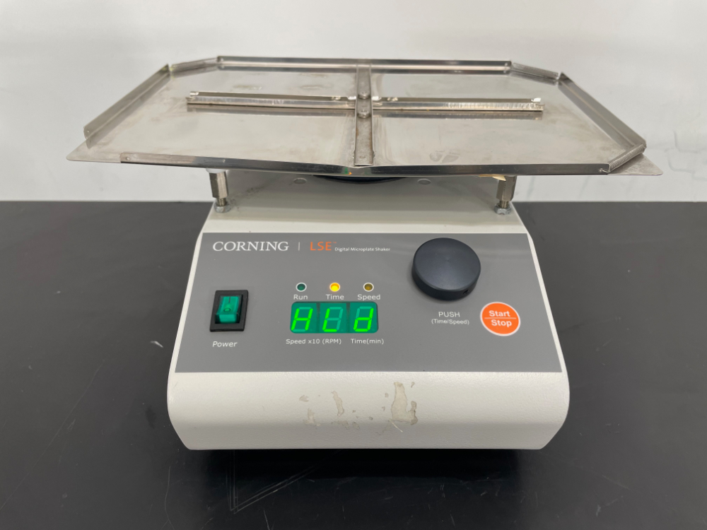 Image of Corning LSE Digital MIcroplate Shaker